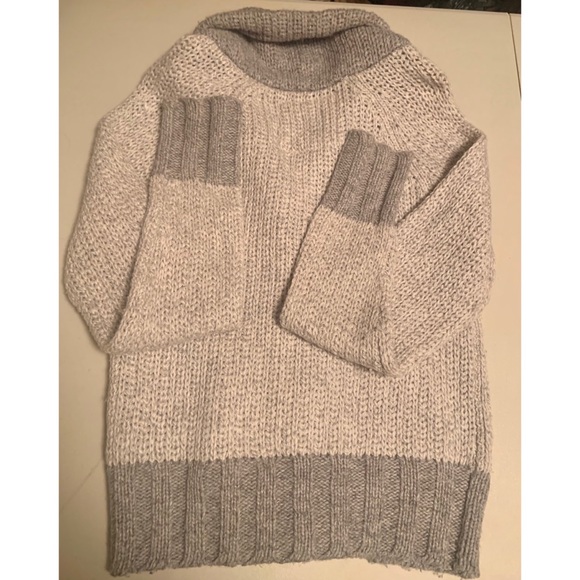 Hollister Gray/Cream Thick Cardigan Size Large - Picture 4 of 5